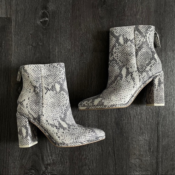Dolce Vita Shoes - Like New Dolce Vita Snakeskin print heeled Boots (7/5)